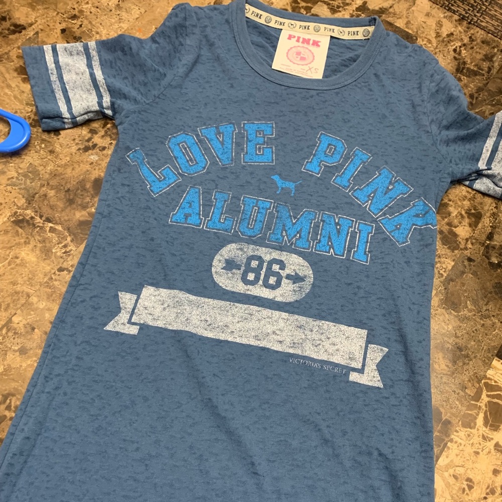 VS T-shirt